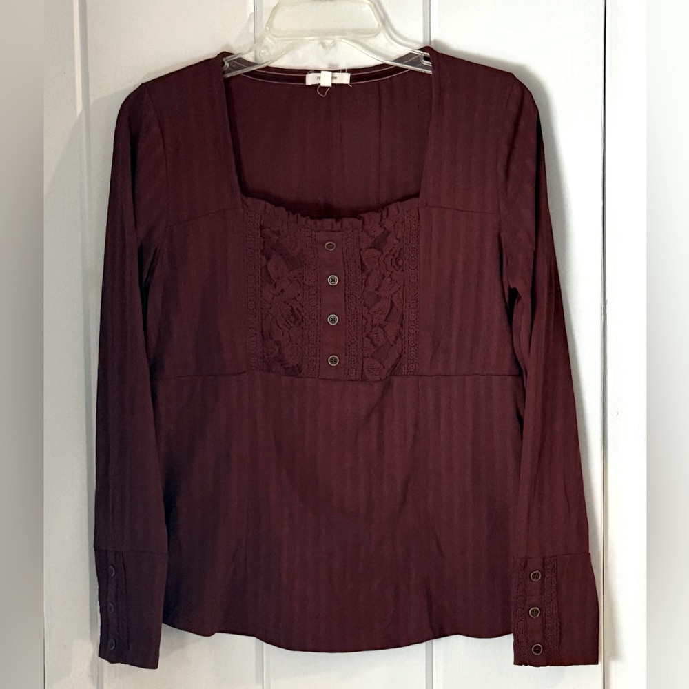Maurices Misses Square Neck Slightly Fitted Top Burgundy Size Medium